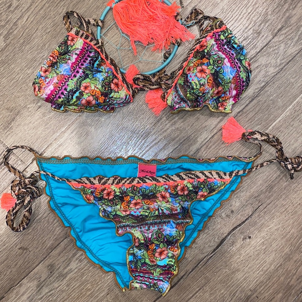 Marde Rosas bikini - Picture 3 of 6